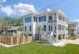 Amalfi Palms - 2401 Cameron Blvd - Image 5