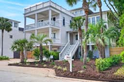 Sun Kissed by the Sea - 3007 Cameron Blvd. - Image 5