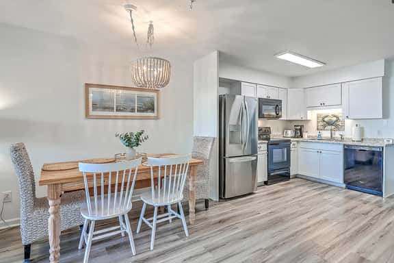 Oceanside Villas 104A - Sand Piper Walk - 1400 Ocean Blvd 104A - Image 1