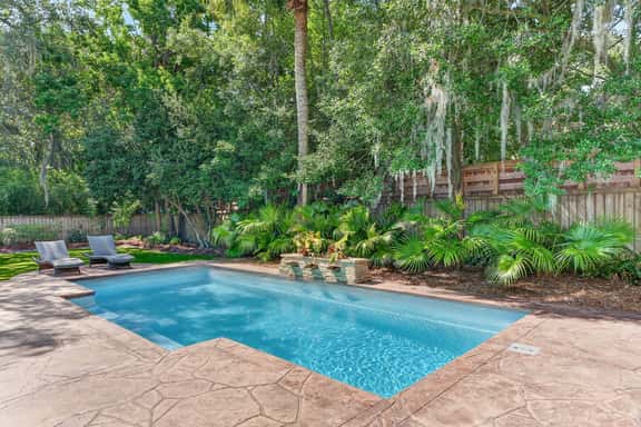 IOP Poolside Paradise - 112 Sparrow - Image 1