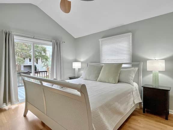 Seas Serenity - 3305 Cameron Blvd - Image 4