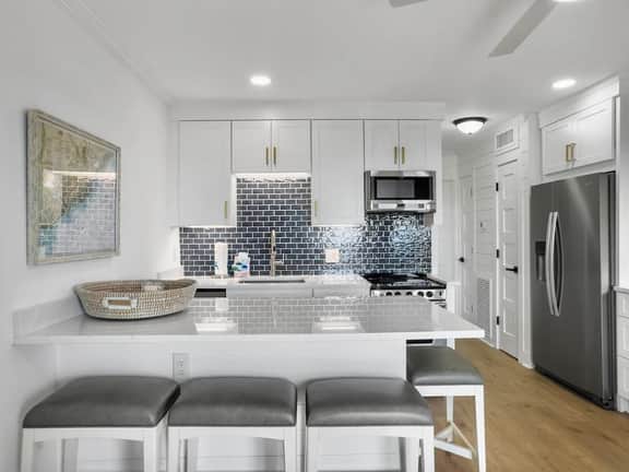 Sea Cabins 307A - The Admiral - Luxury Oceanfront Condo - Image 3