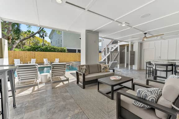 On Beach Time - 6 30th Ave - Image 4