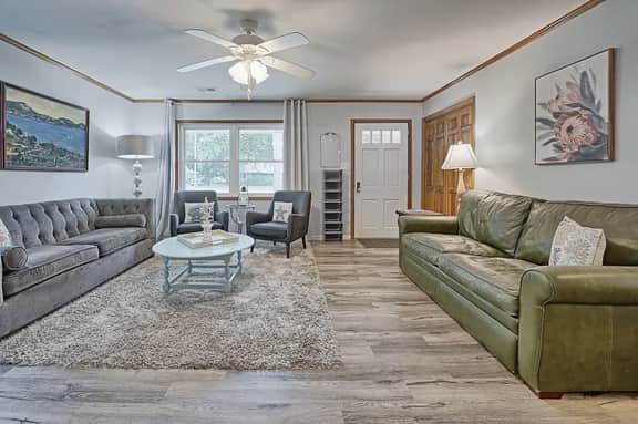 Seas the Day - 25 21st Ave. - Image 2