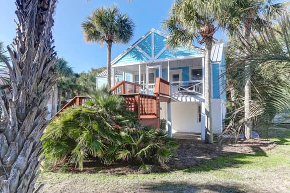 The Blue House 4 BR home w/ Hot Tub, Pets Allowed - Image 2