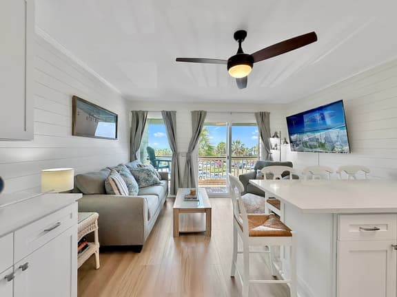 Sea Cabins 214A - Blue Heaven - Luxury Oceanfront Condo - Image 1